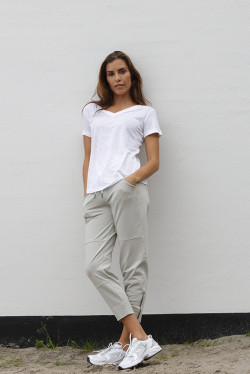 Nori Anckle Cut Pants Sand